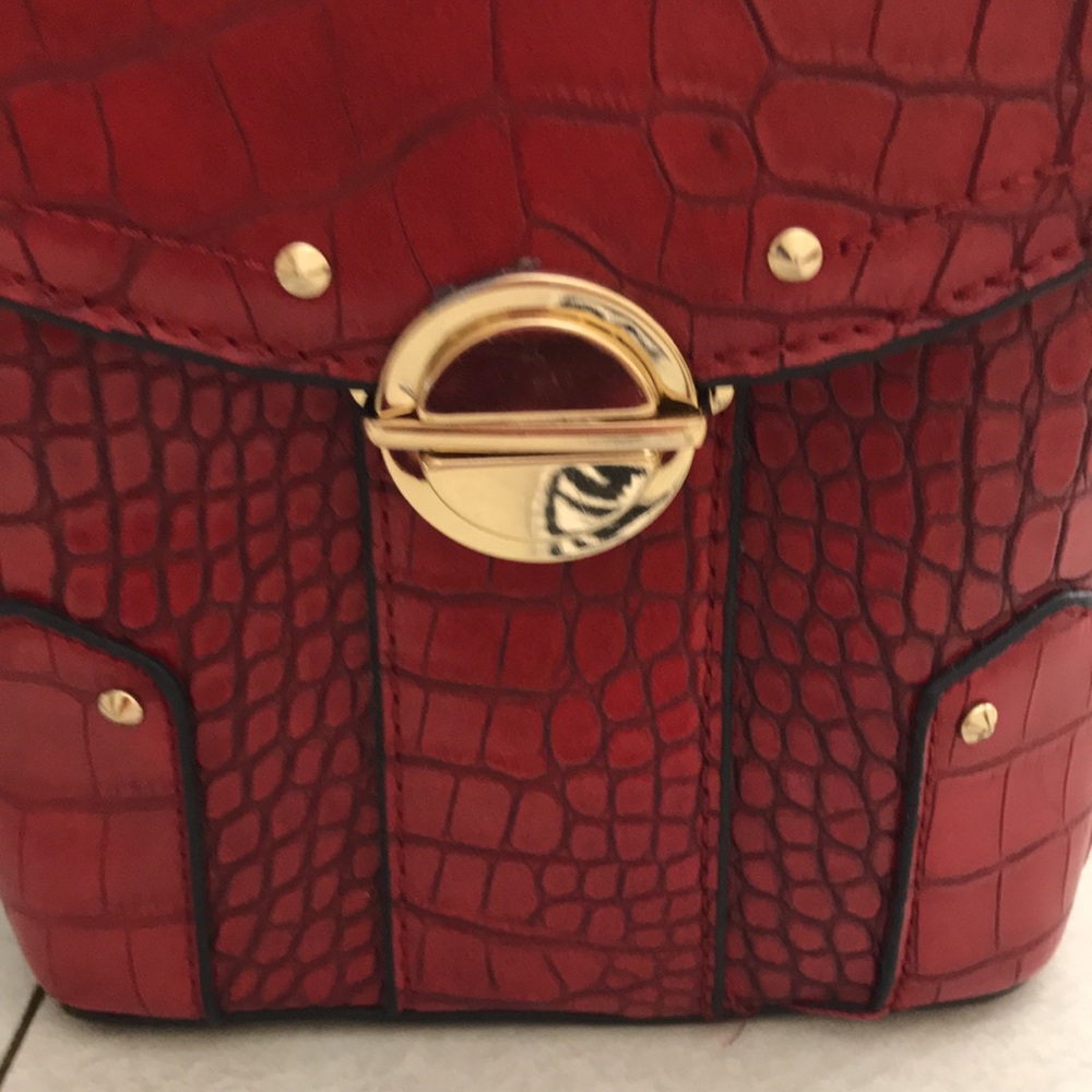 Top-Handle Croc-Embossed Red Satchel with Gold Hardware - Picture 3 of 11